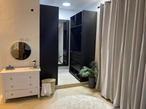 Classic, modern 1BR hideout